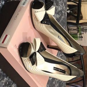 Bandolino Pumps